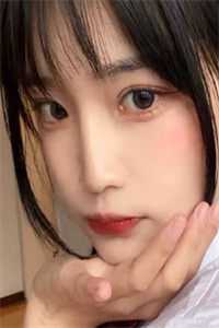 娱乐：群演的我娶了国民女神