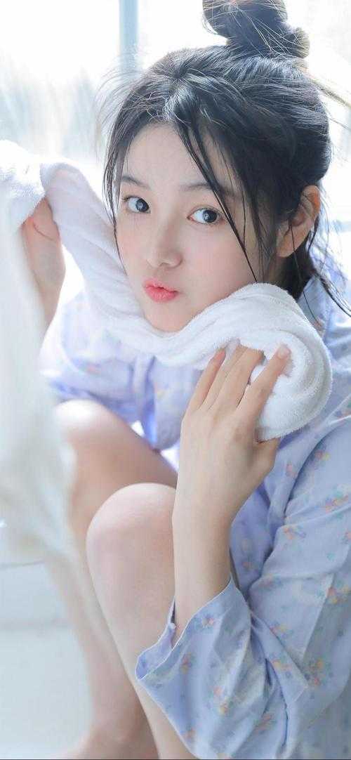 娱乐：群演的我娶了国民女神小说