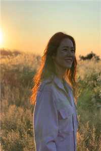 畅读精品小说穿成炮灰后，我被反派夫人拉黑了