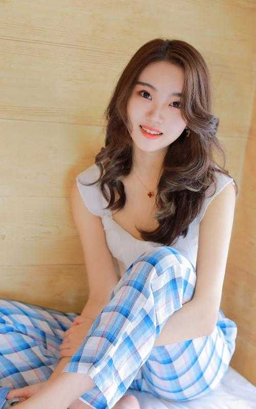 畅读全文版小后妈又穷又疯，京圈佛子跪地宠