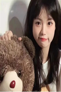 畅销书目月亮向她坠落