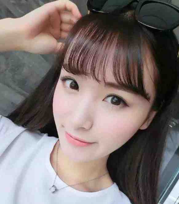 身边人都重生后，我成了团宠男主