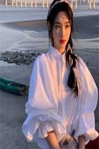 精品推介什么炮灰？她要逆袭成后宫之主