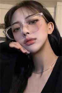 畅读全文穿回七零年代，开局纺织女工