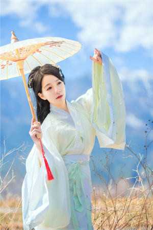 囤货后穿越七零，这个孤女有点凶全集