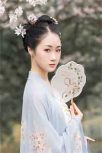穿到末世后，我靠交易提升实力精品推介