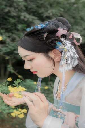 她儿砸被大佬盯上了短篇小说
