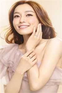精品推介渣男贬妻为妾，我当场改嫁佞臣