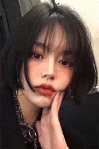 畅销小说渣男退婚后，嫡长女嫁给了疯批残王