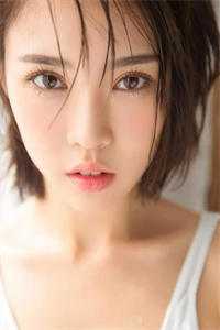全本小说推荐极寒末世，我把女神一家骗到山顶别墅