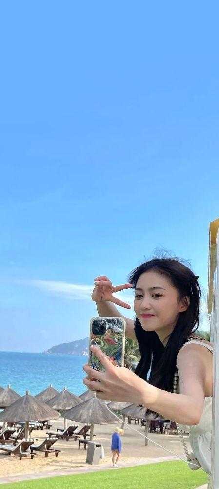 失忆后我提离婚，死对头却对我百般宠溺后续
