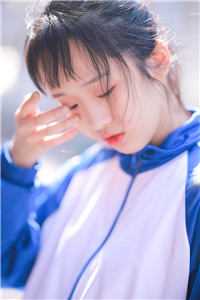月出皎兮,情深缘浅
