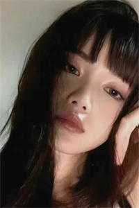 穿成白骨精，意外成团宠主人公叫
