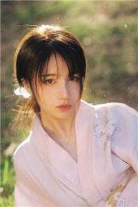 他长身玉立，在秋风里完整版