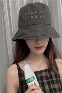 带着妈妈死遁后，我爸和男友掘地三尺找疯了:结局+番外
