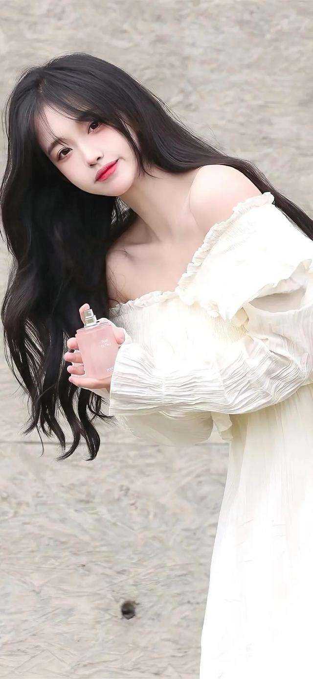 桃花朵朵：恶魔男团求放过后续+完结