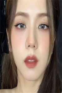 穿越：咸鱼变身大小姐，无痛当官林默林戚后续+完结