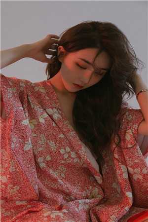 丈夫为了和小情儿出国潇洒，骗我离婚假死失联免费