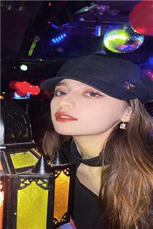 陪干弟弟跳贴面舞，离婚你哭什么爆火全网
