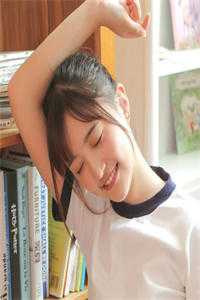 重回毕业旅游，冷眼看同学跟着假圣女去蛇山探险班花佳颖全文
