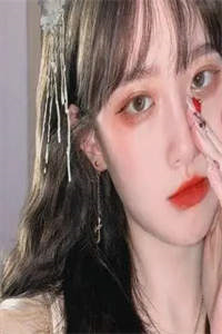 TXT缠绵七分甜：桀骜队长成了她的裙下臣