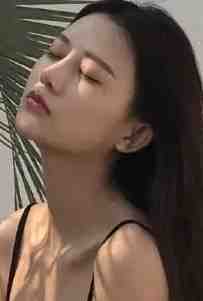 无弹窗开局一辆顶级豪车，邂逅女总裁
