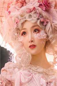 精品小说新婚夜，总裁逼我给白月光下跪