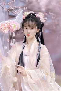 真千金破产后，她将首富拐走了完整篇章