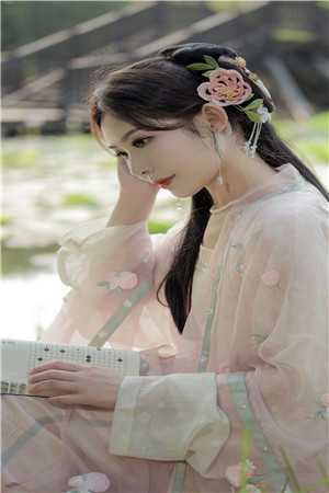 废柴逆天召唤师全章阅读