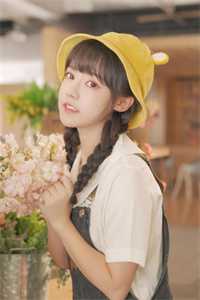 御灵少女：开局契约SSS级校花全文