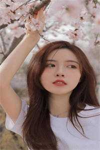 白月光她扔了剧本,投奔反派大佬小说还叫什么名字