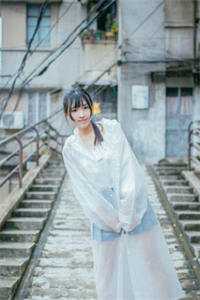 重回十年前的相逢男女主人公