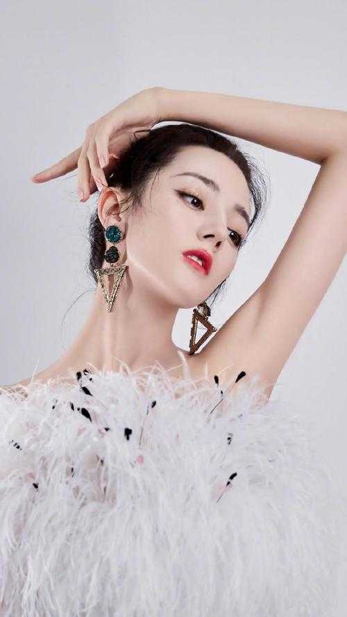 被准嫂子虐杀塞进礼物盒后，偏执狂哥哥杀疯了笔趣阁