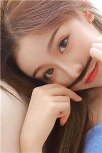 活成前任白月光后，她桃花朵朵开是什么