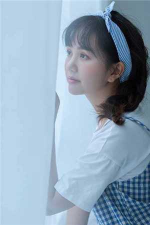 爱里挣扎，不如放手精彩