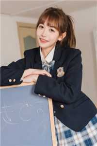 她葬礼上播放遗嘱：骨灰喂狗小说免费阅读