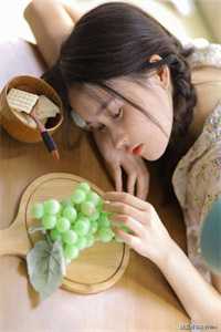 首富老公拿女大当解药后，我闪婚年下小奶狗全集