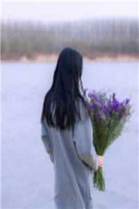穿书成女配，校草被她捆绑了