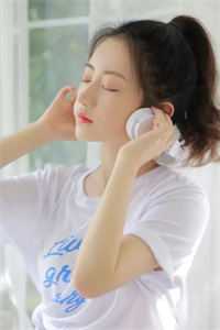 穿越：我的老婆是偶像歌手