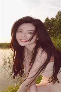 发现皇帝秘密后，他被迫攻略皇后