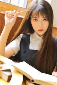 她隐瞒怀孕离职，总裁满世界疯找无弹窗